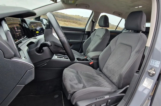 Volkswagen Golf cena 105500 przebieg: 29000, rok produkcji 2021 z Bielawa małe 352
